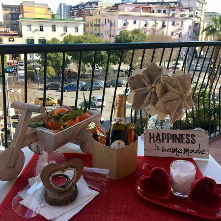 Holiday Garibaldi Napoli Bed and Breakfast Exteriör bild